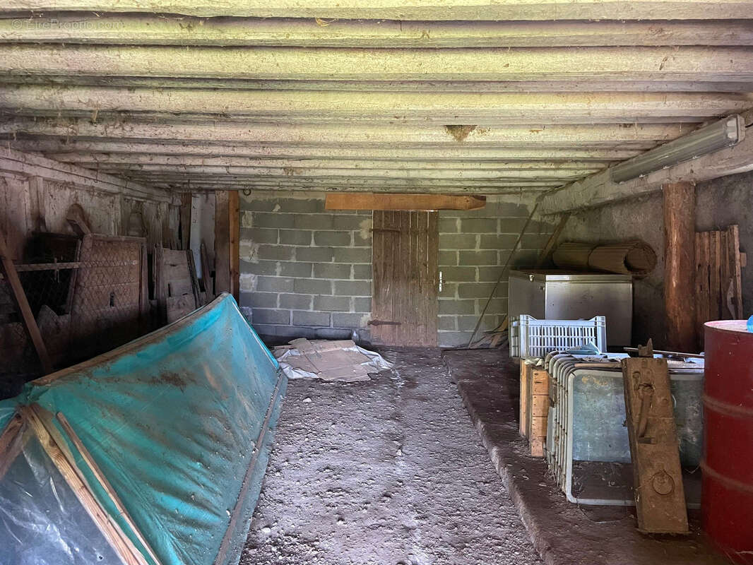 Maison à SAINT-PRIEST-LA-PRUGNE