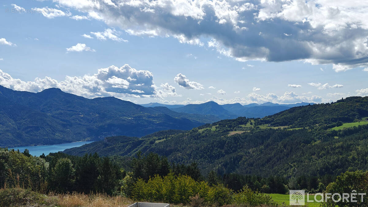 Terrain à PUY-SAINT-EUSEBE