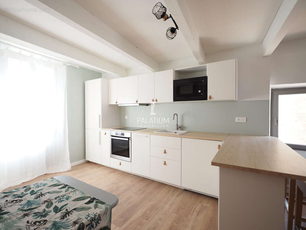 Appartement à FORCALQUIER