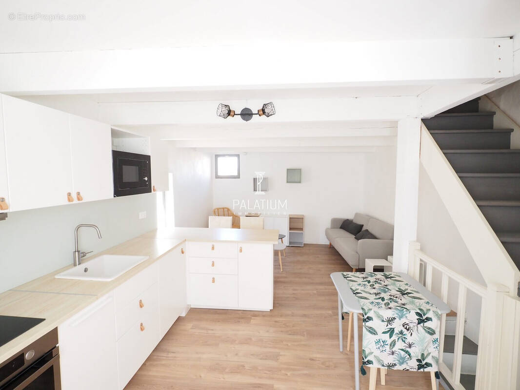 Appartement à FORCALQUIER