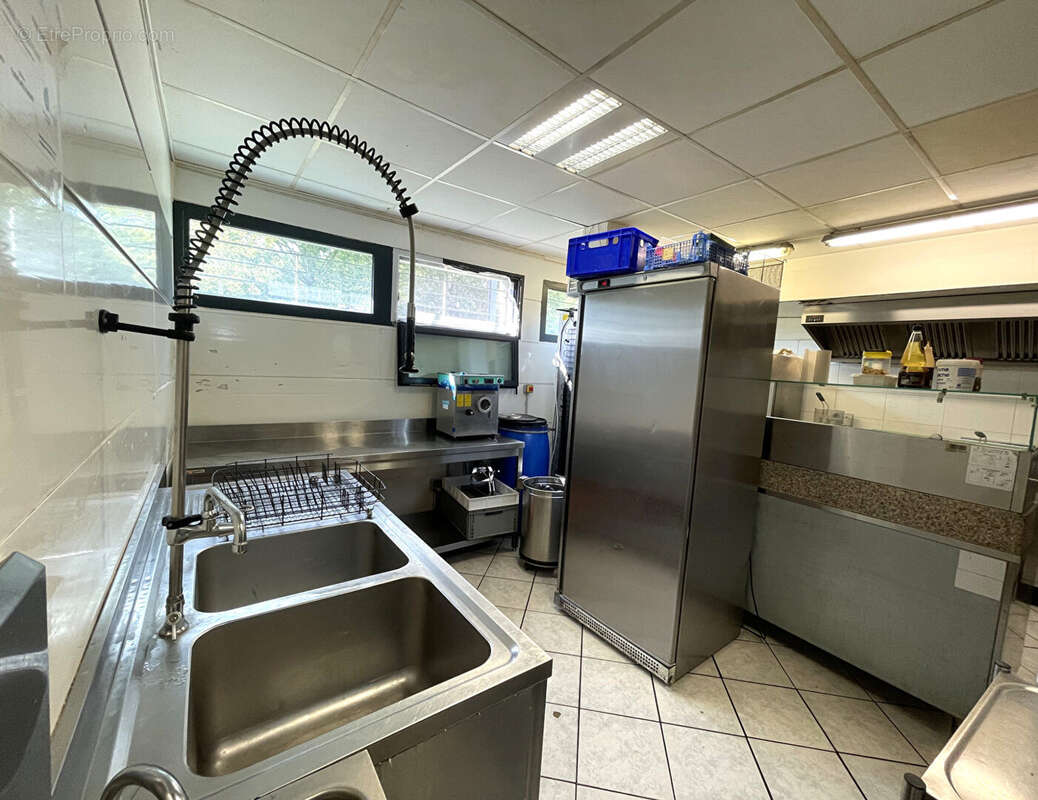 Commerce à LA CHAPELLE-SUR-ERDRE