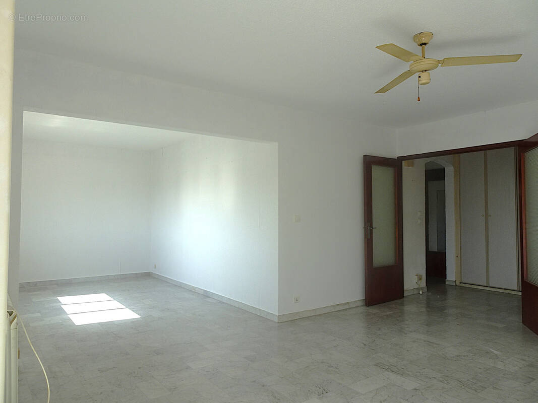 Appartement à HYERES