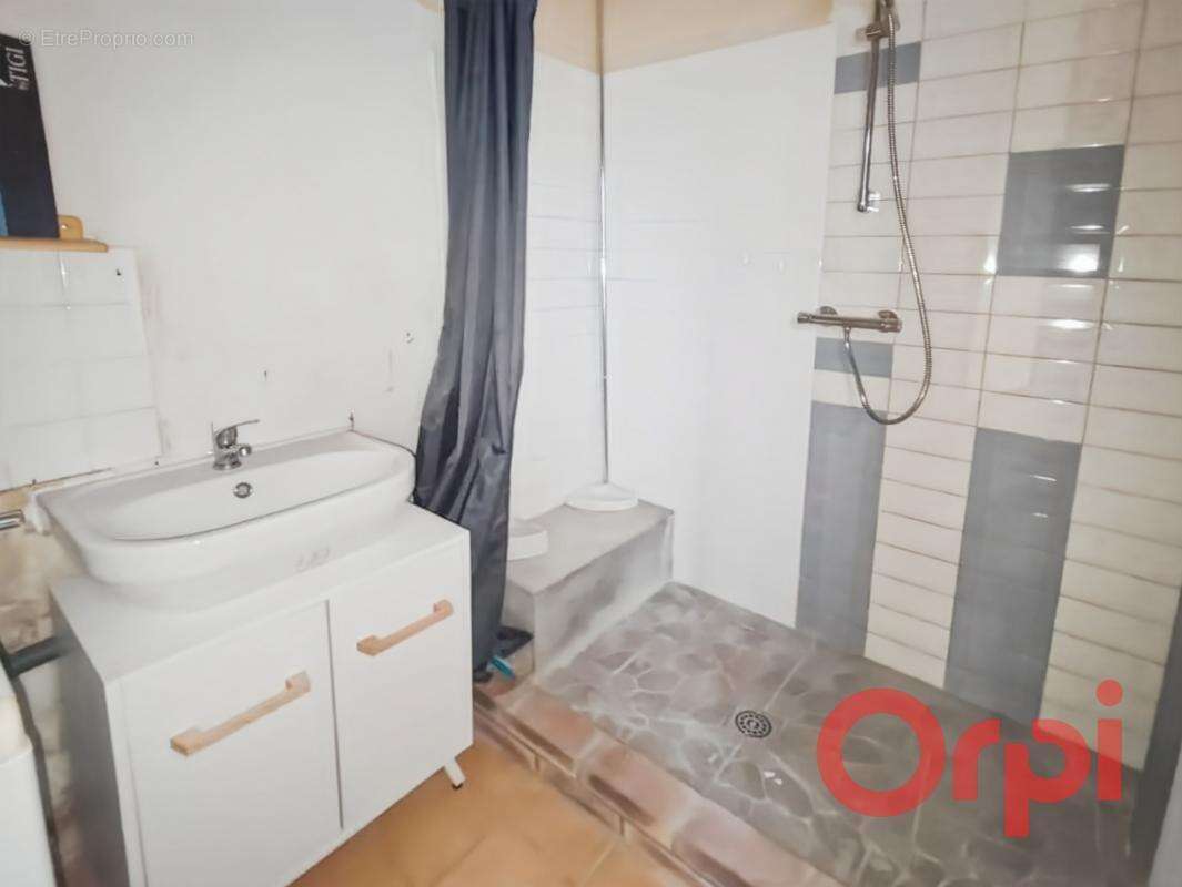 Maison à LE CHATELET