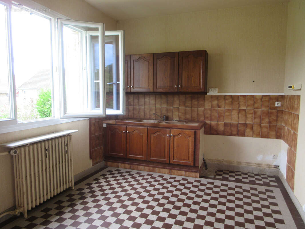 Maison à MONTCHEVRIER