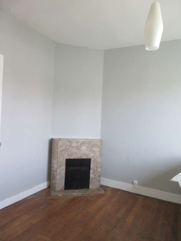 Maison à MONTCHEVRIER