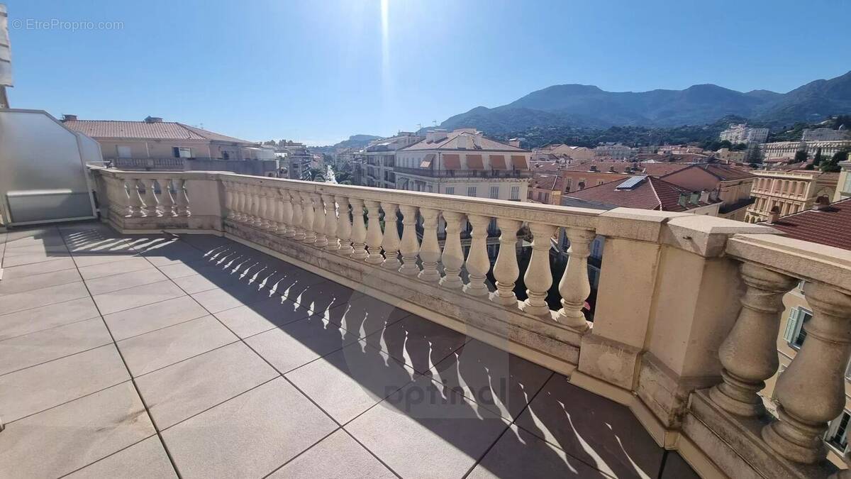 Appartement à MENTON