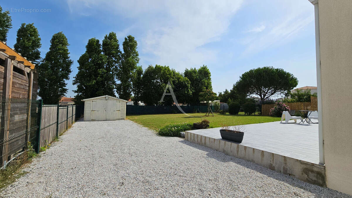Maison à SAINT-NAZAIRE-SUR-CHARENTE