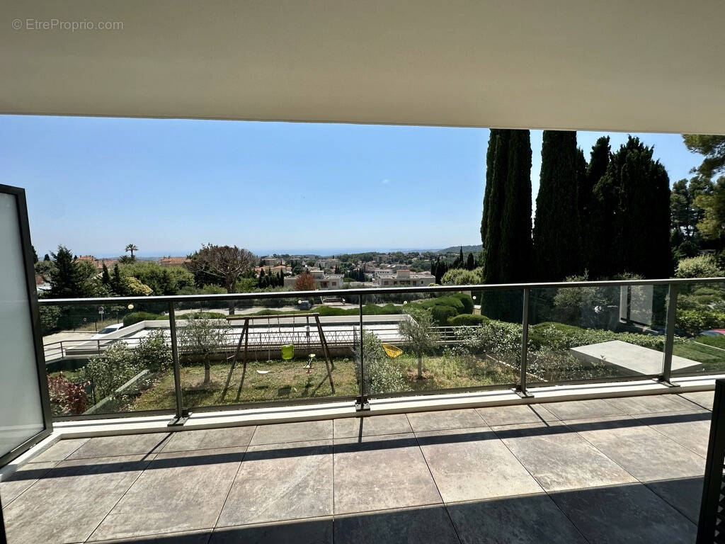Appartement à VENCE