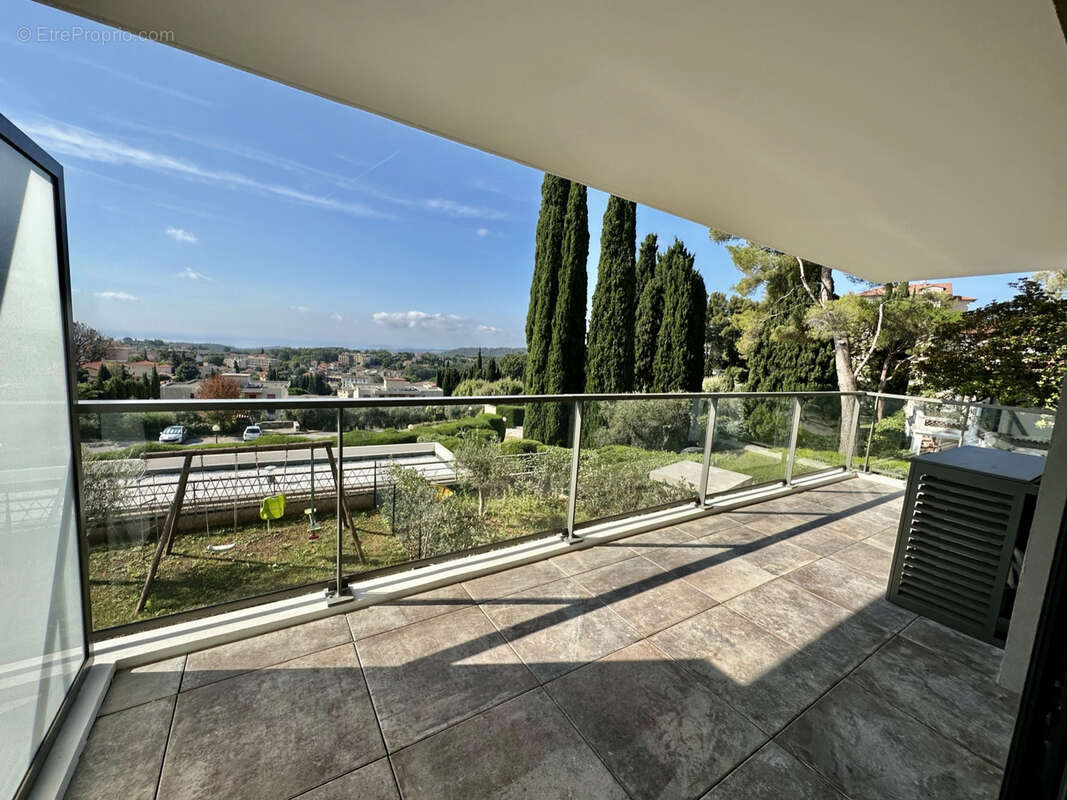 Appartement à VENCE