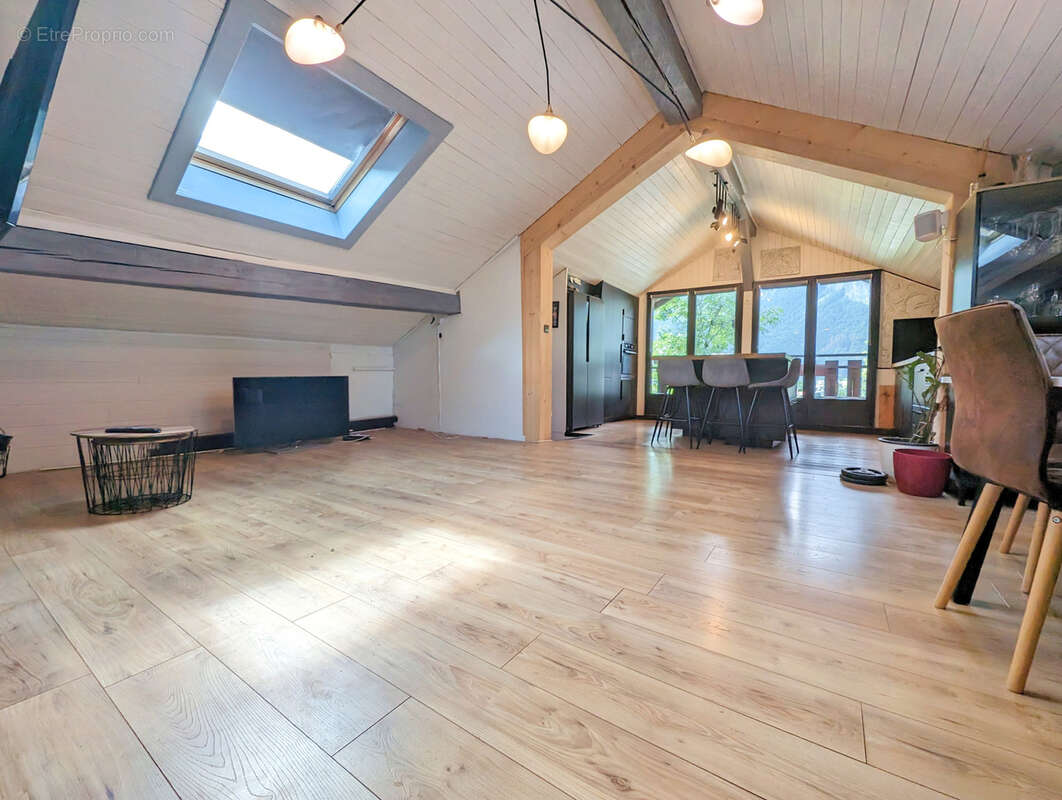 Maison à SIXT-FER-A-CHEVAL