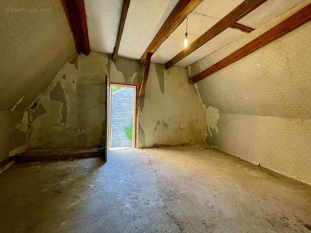 Maison à VILLEBOURG