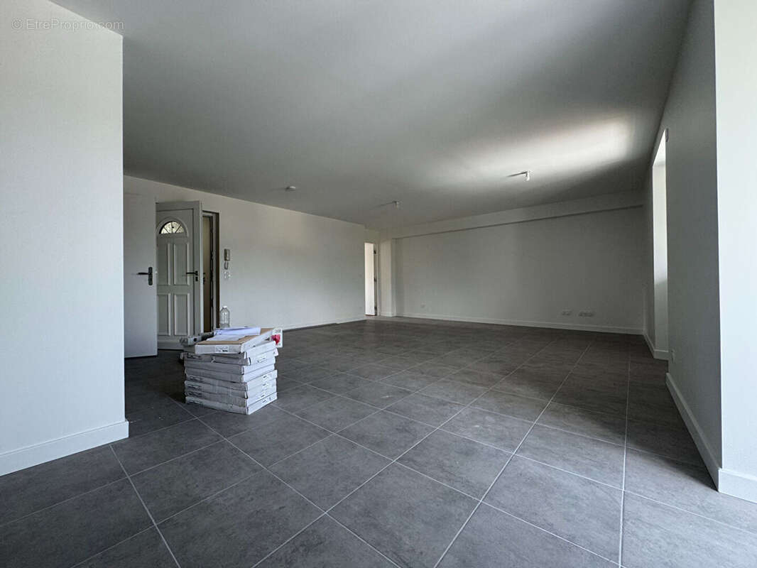 Appartement à GILLY-SUR-ISERE