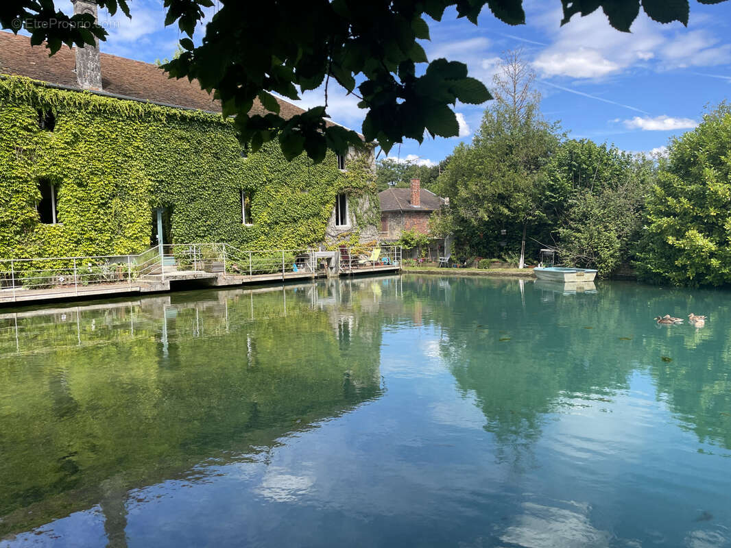 Maison à SOULAINES-DHUYS