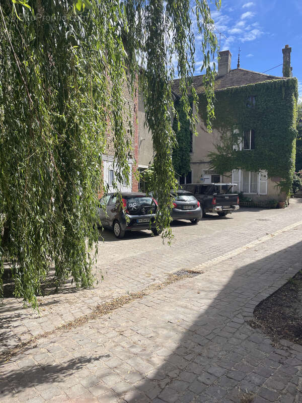 Maison à SOULAINES-DHUYS