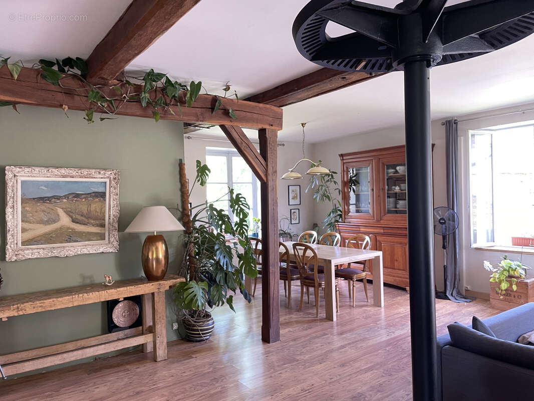 Maison à SOULAINES-DHUYS