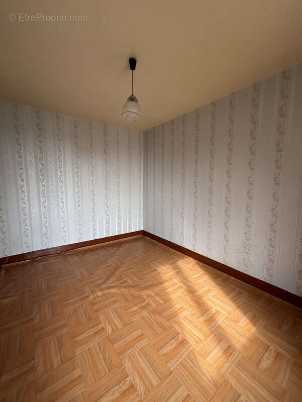 Maison à SAINTE-COLOMBE-SUR-SEINE