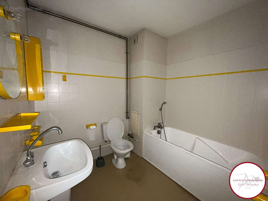 Appartement à SAINT-AMAND-MONTROND