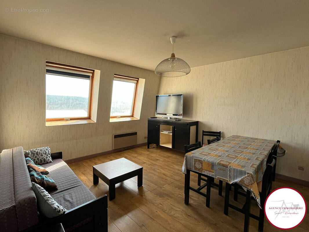 Appartement à SAINT-AMAND-MONTROND