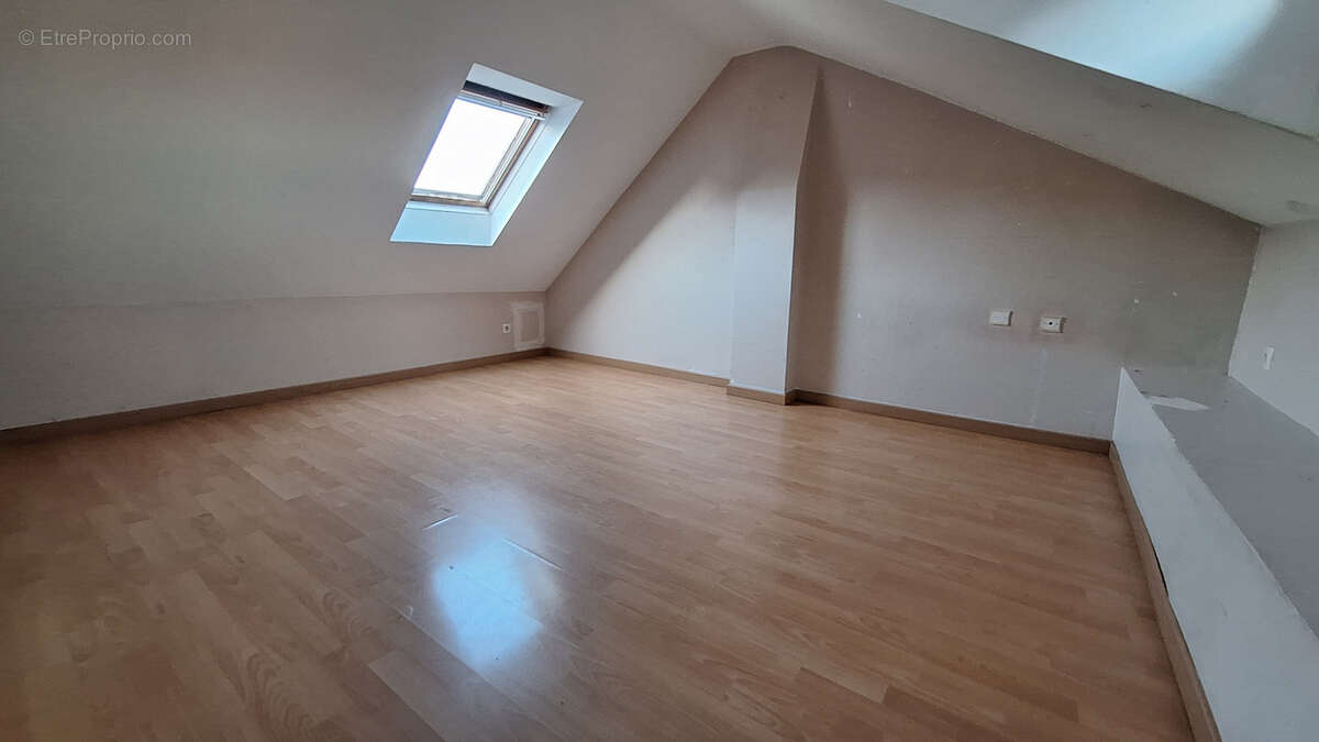 Maison à FRESNES-SUR-ESCAUT