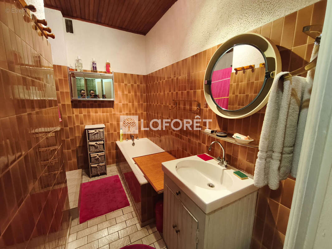 Appartement à ARLES-SUR-TECH