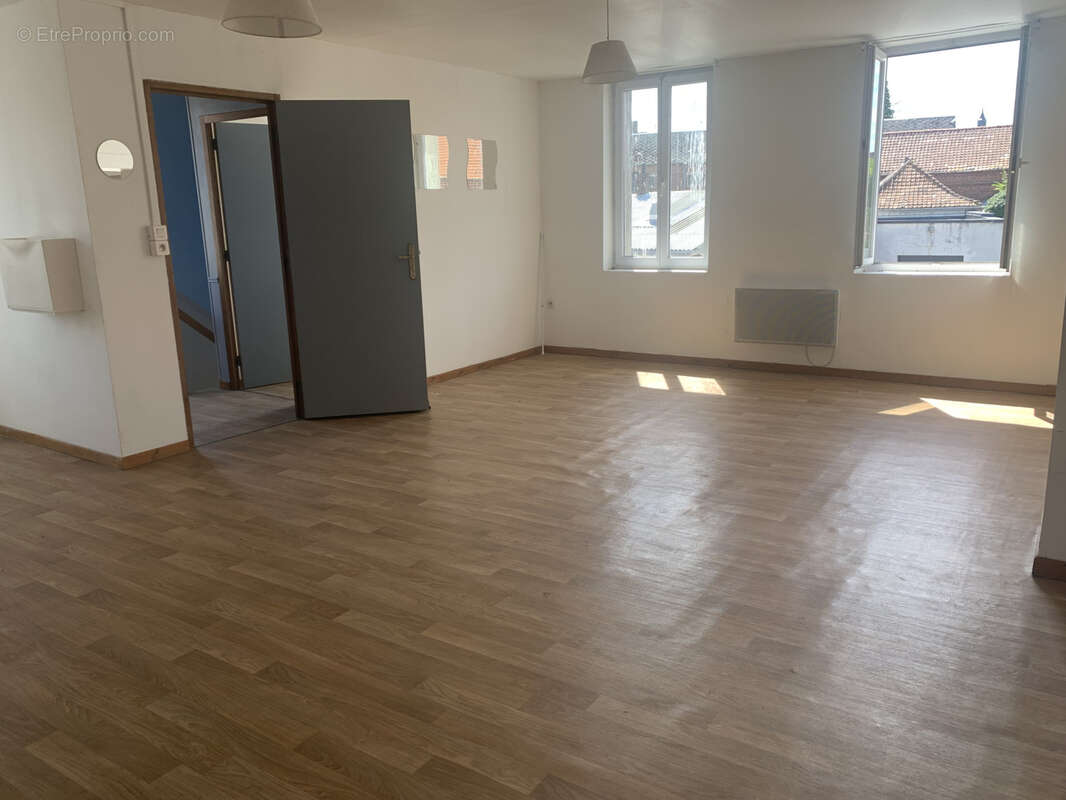 Appartement à AVESNES-LE-COMTE