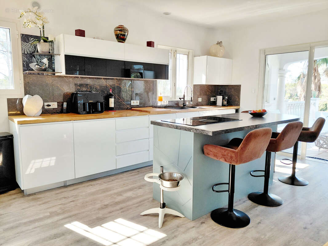 Maison à PUGET-SUR-ARGENS