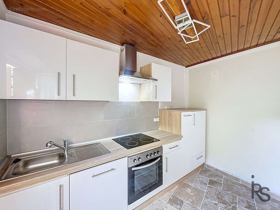 Maison à LARGENTIERE