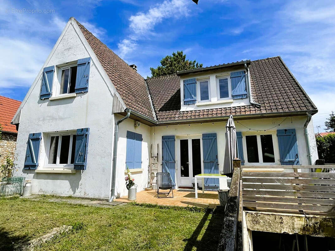 Maison à SAINT-LEU-LA-FORET