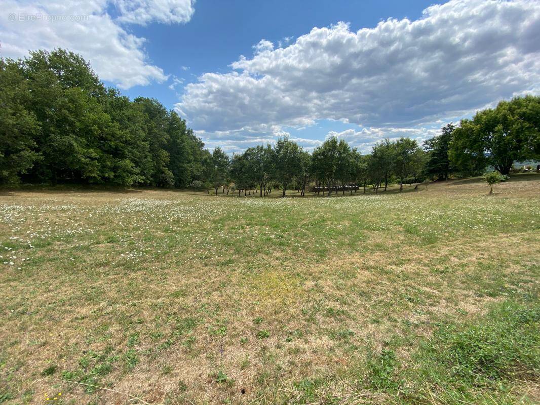 Terrain à COUX-ET-BIGAROQUE