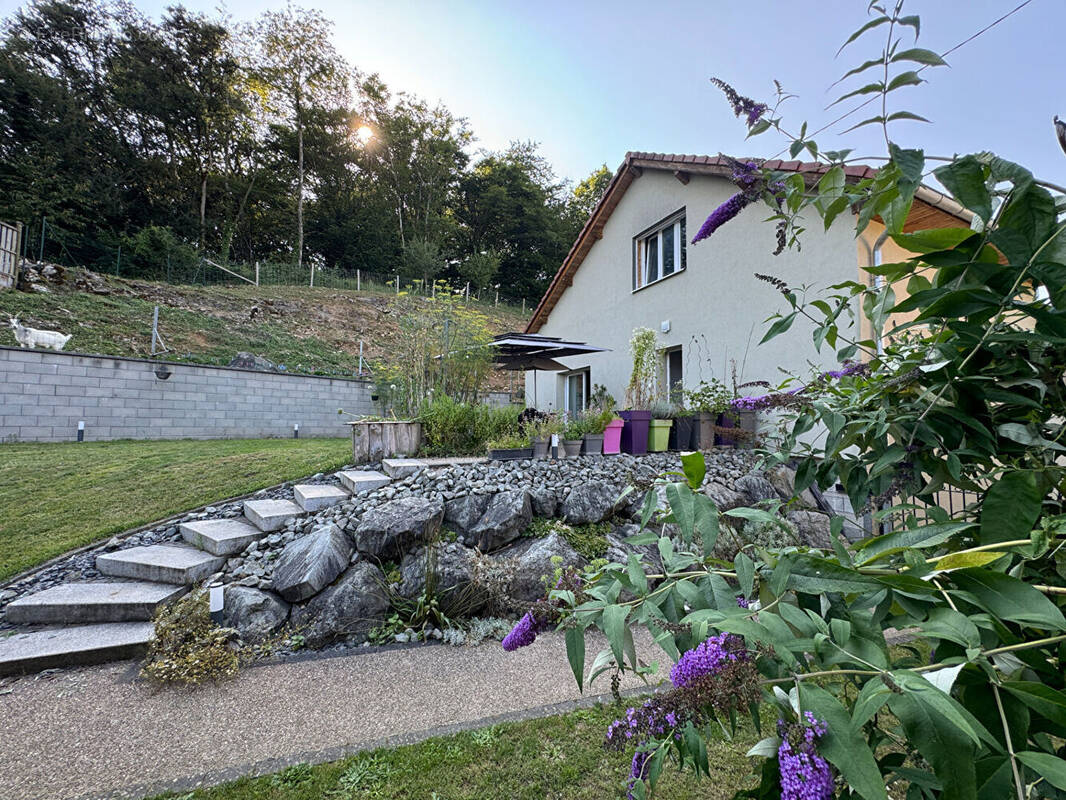 Maison à RAYNANS