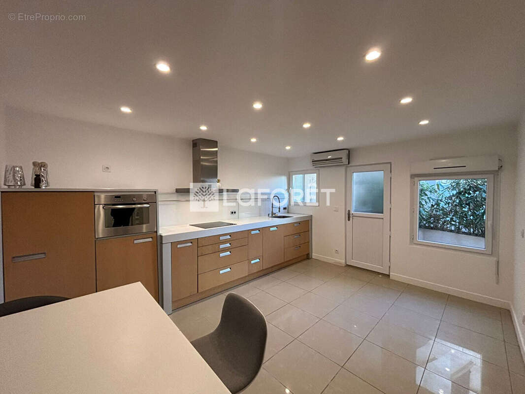 Appartement à LES ISSAMBRES