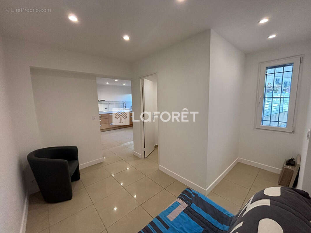 Appartement à LES ISSAMBRES