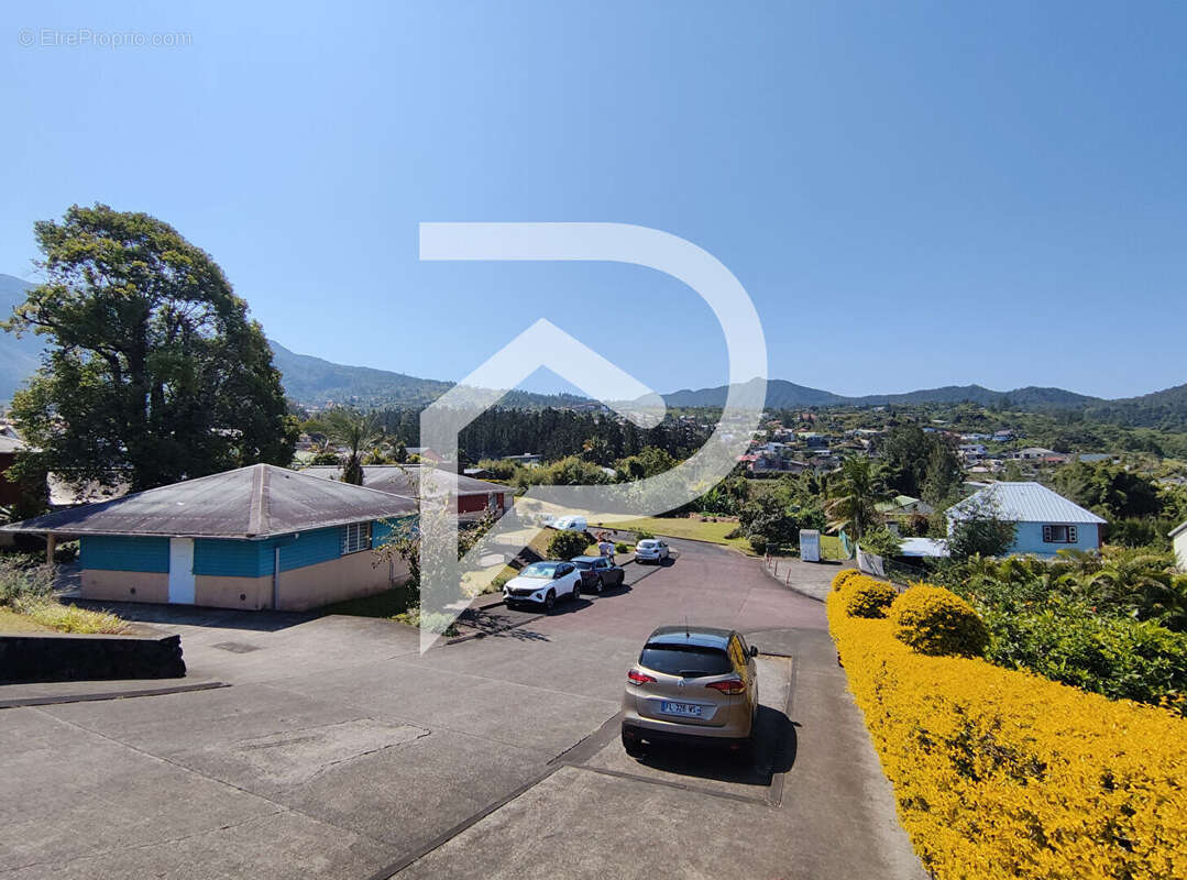 Terrain à SAINT-LOUIS