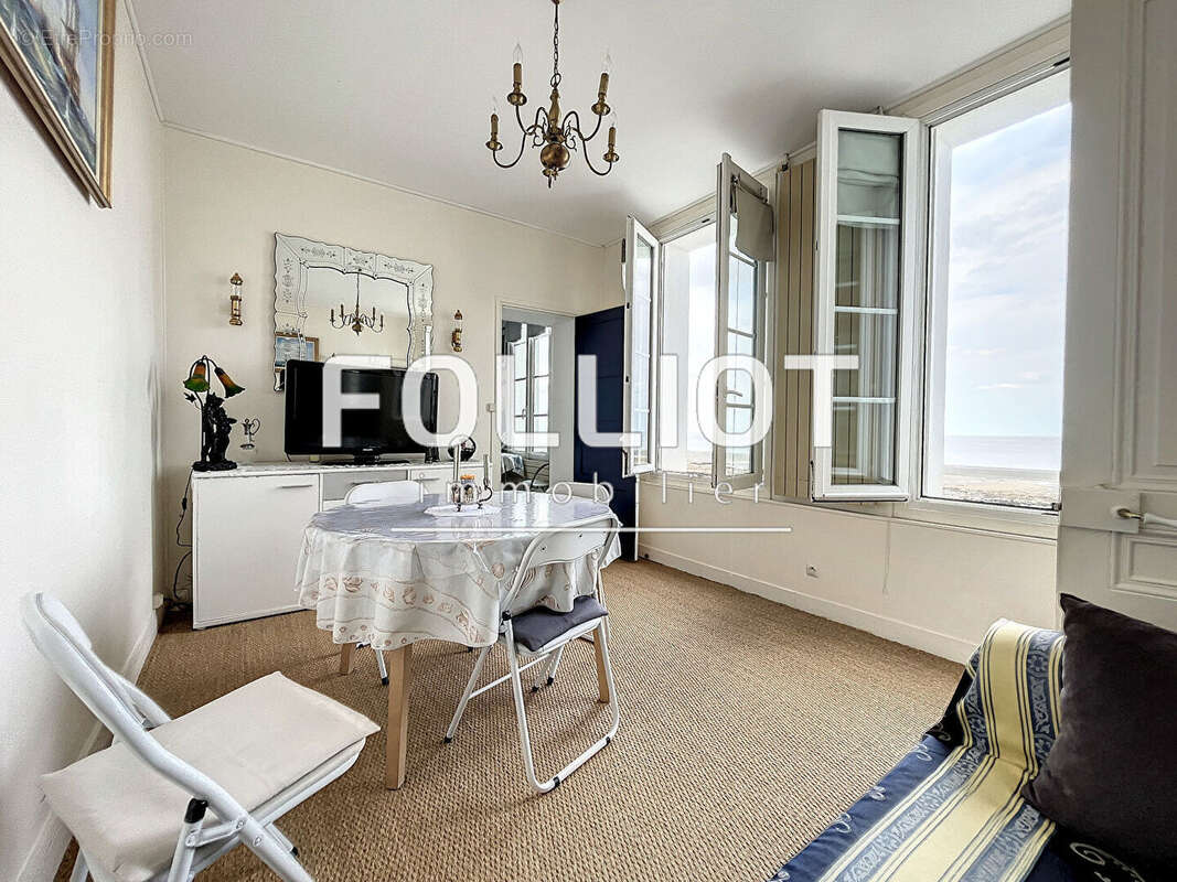 Appartement à LANGRUNE-SUR-MER