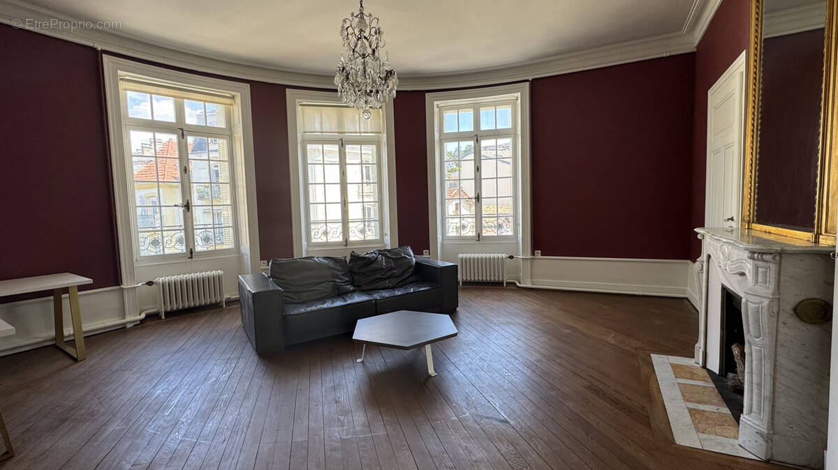 Appartement à AIX-LES-BAINS