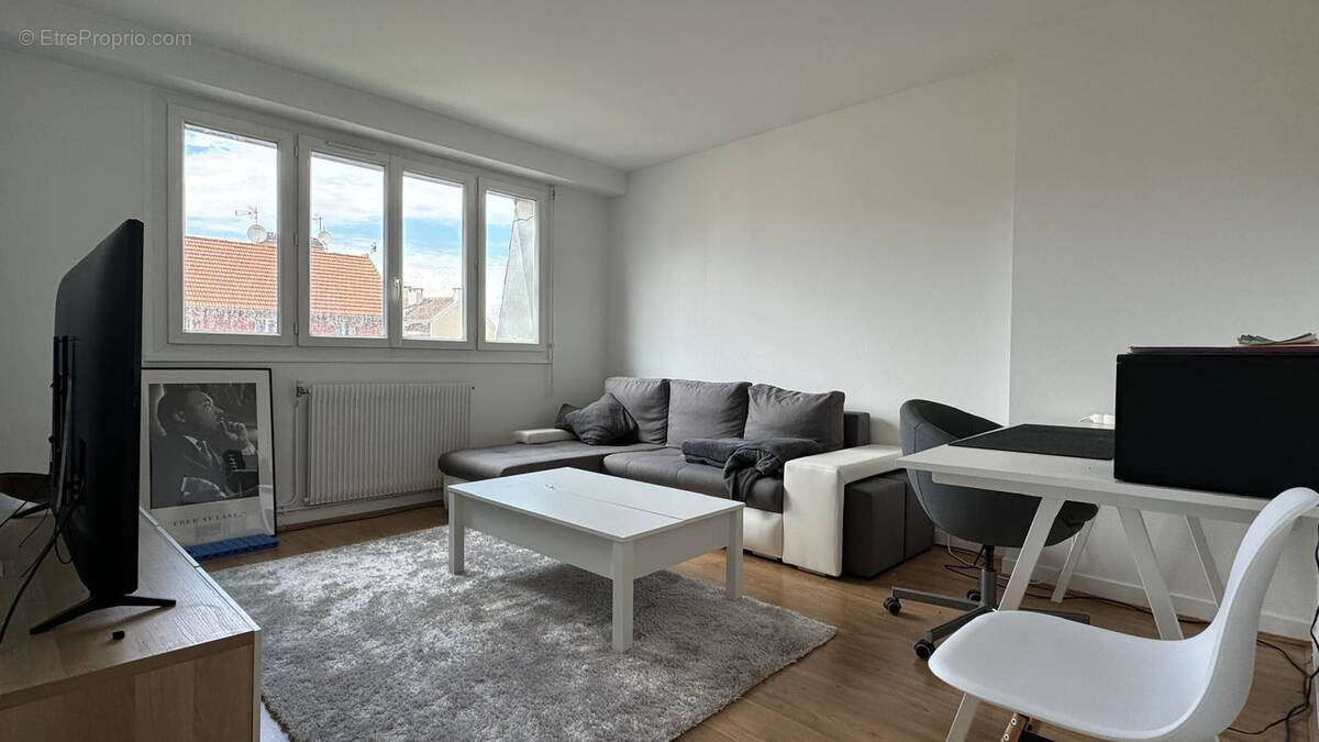 Appartement à LIVRY-GARGAN