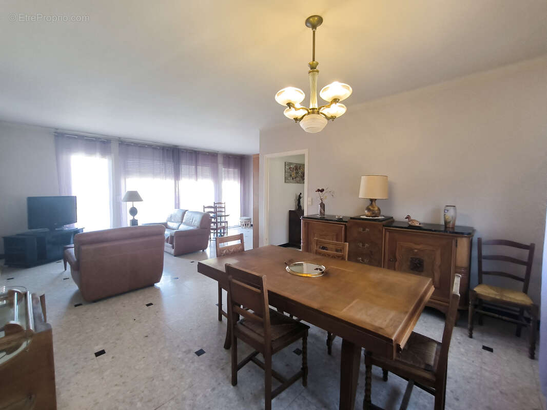 Maison à VILLELONGUE-DE-LA-SALANQUE