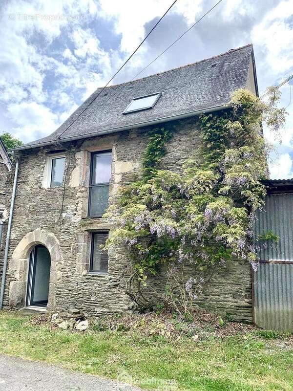 belle maison traditionnelle orientation est - Maison à PLOERMEL