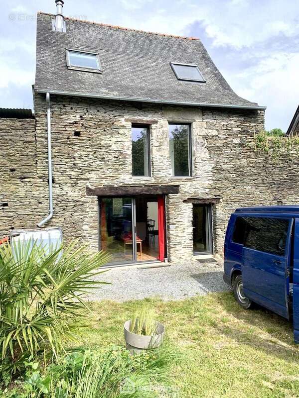 belle maison traditionnelle orientation ouest - Maison à PLOERMEL