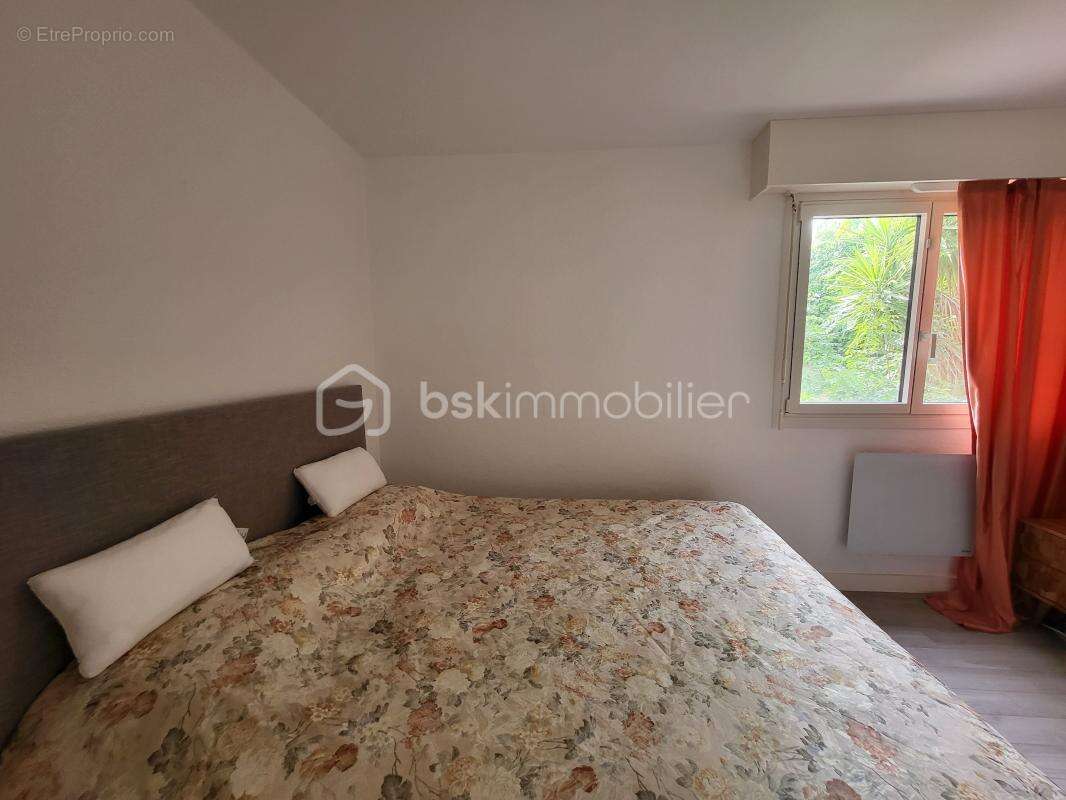 Appartement à EZE
