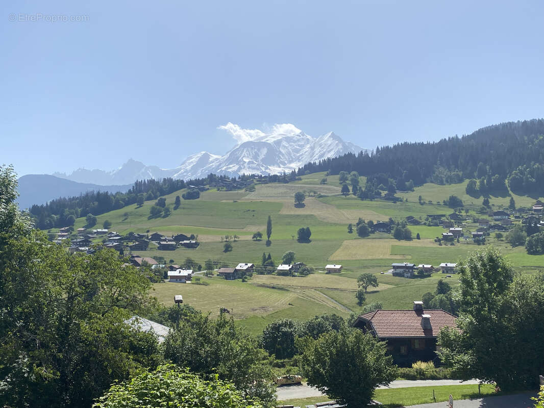 Appartement à COMBLOUX