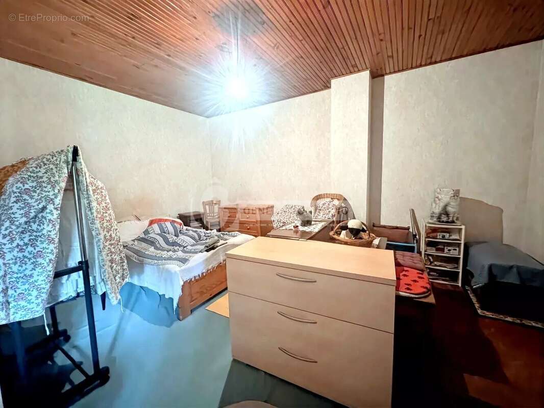 Maison à FONTVIEILLE