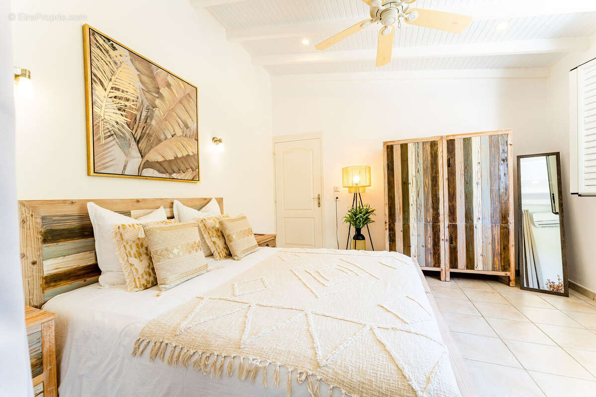 Maison à GRAND-BOURG