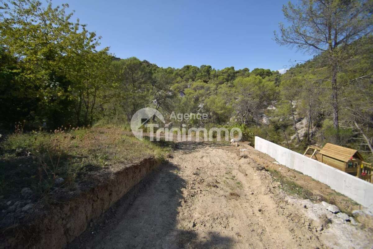 Terrain à BERRE-LES-ALPES