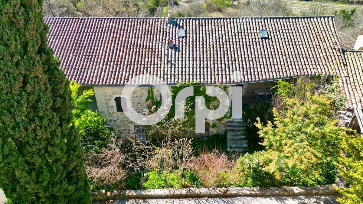 Maison à GROSPIERRES