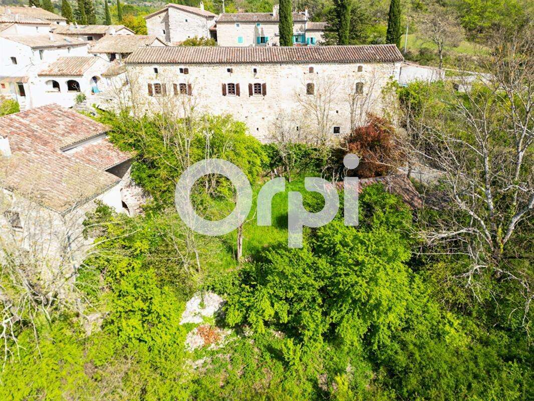 Maison à GROSPIERRES