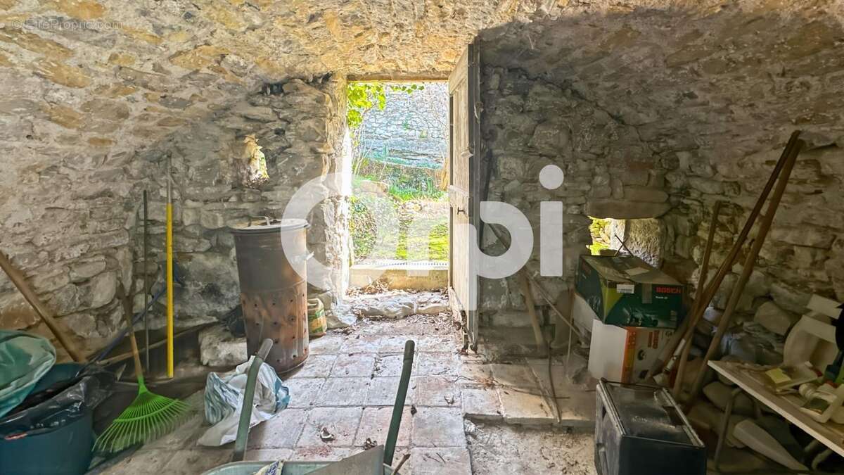 Maison à GROSPIERRES