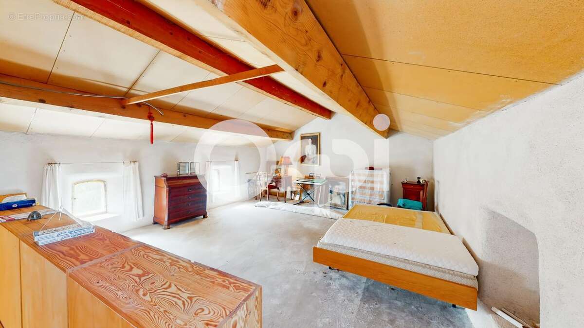 Maison à GROSPIERRES