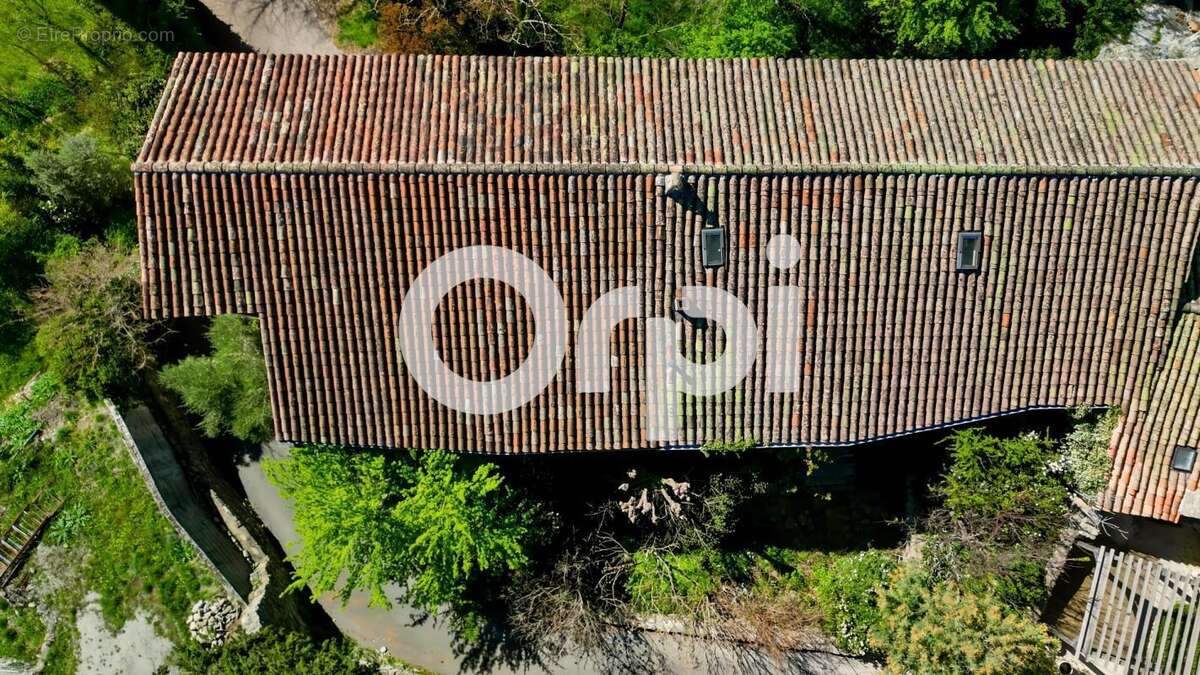 Maison à GROSPIERRES