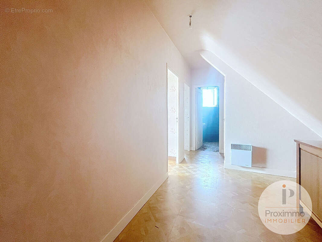 Maison à SAINT-MALO-DES-TROIS-FONTAINES